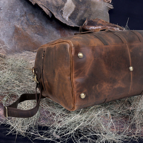 Rugged Nomad Leather Duffel – Built for the Both for Men and Women