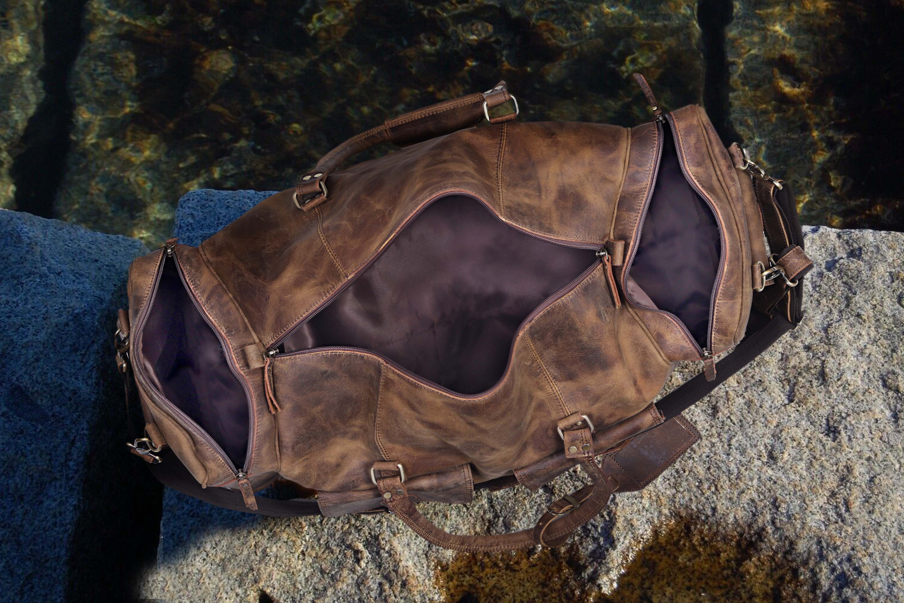 Rugged Nomad Leather Duffel – Built for the Both for Men and Women