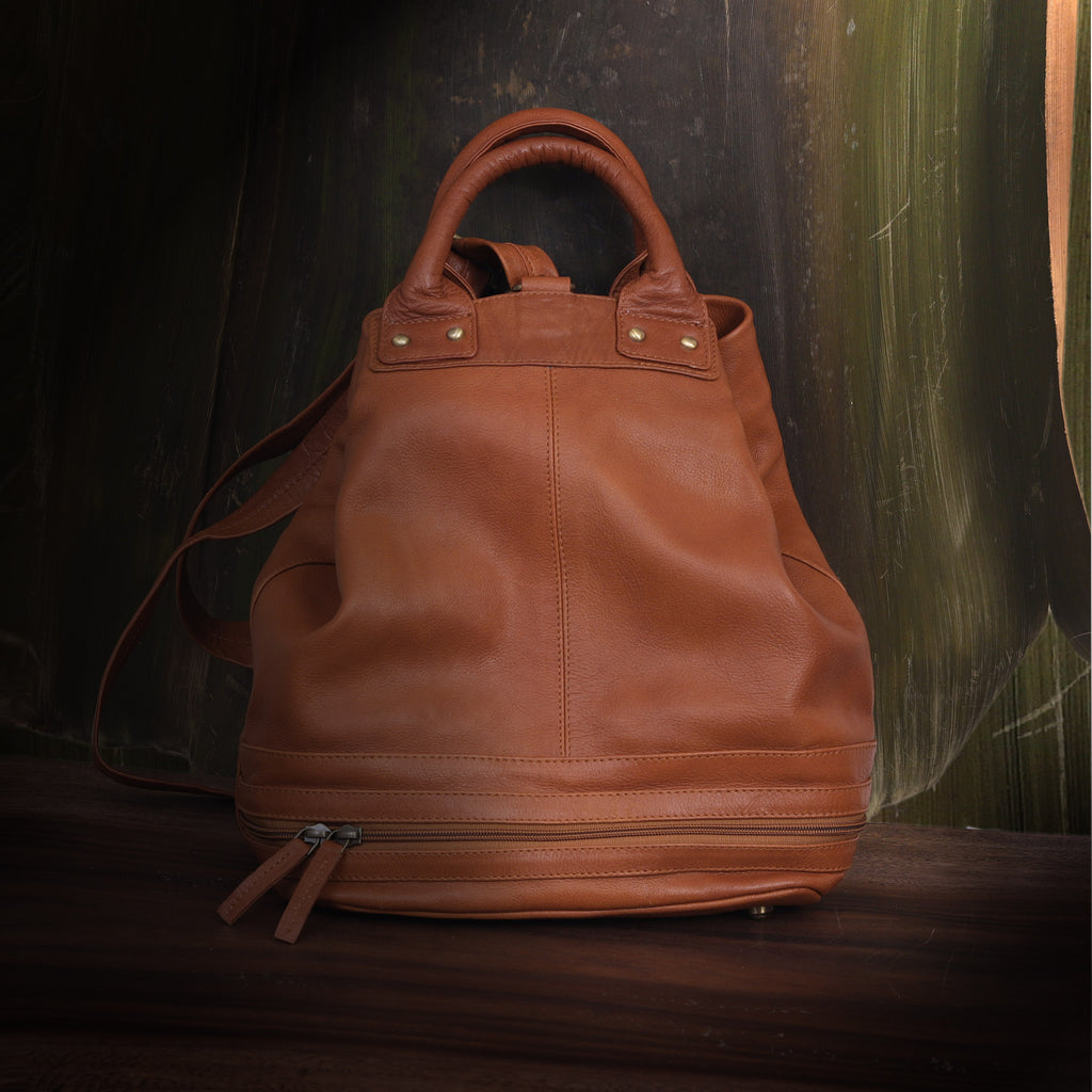 Savannah Convertible Leather Backpack – Hands-Free Elegance for Everyday Life