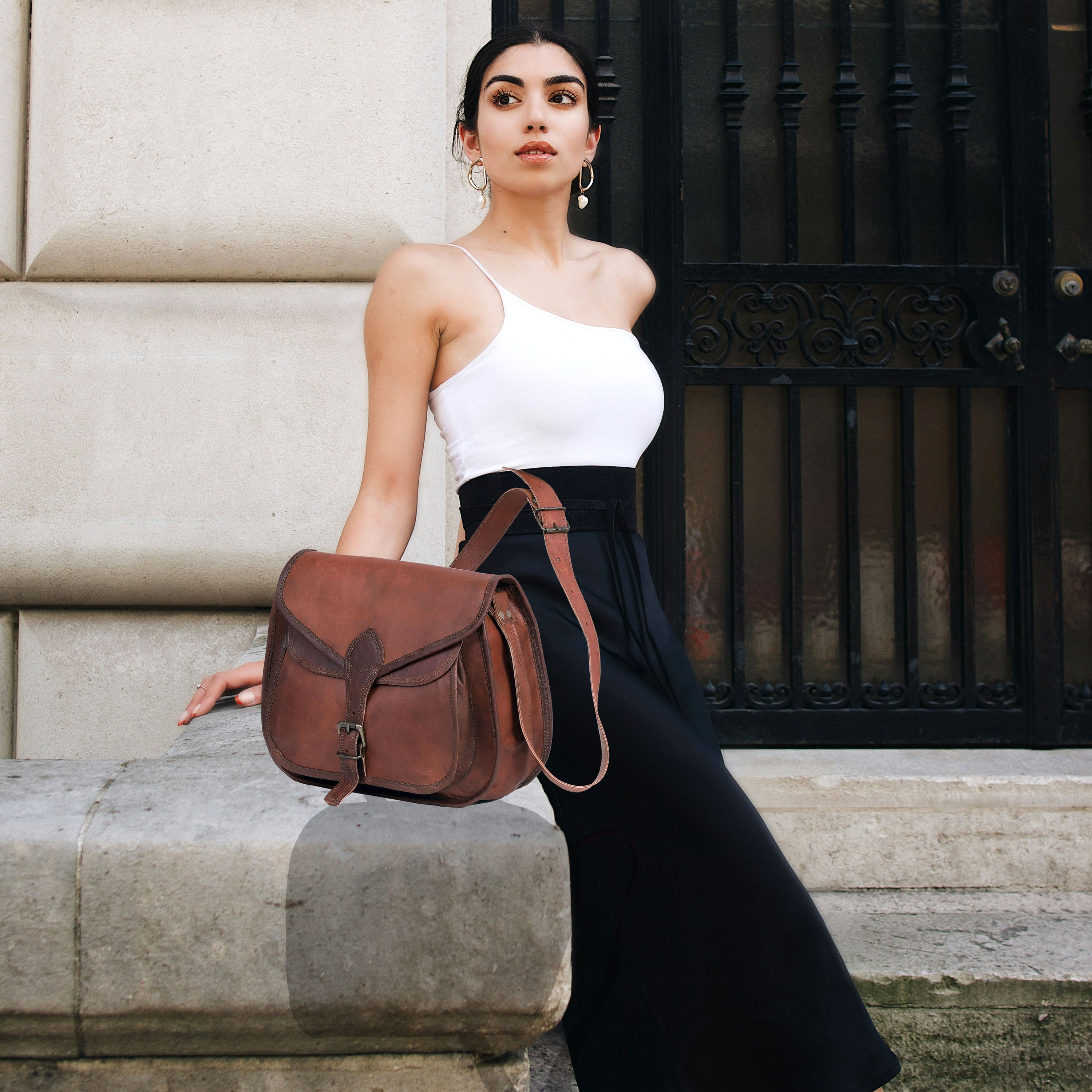 Classic 7x9" Leather Crossbody Purse for Women – Vintage Chic Shoulder Bag