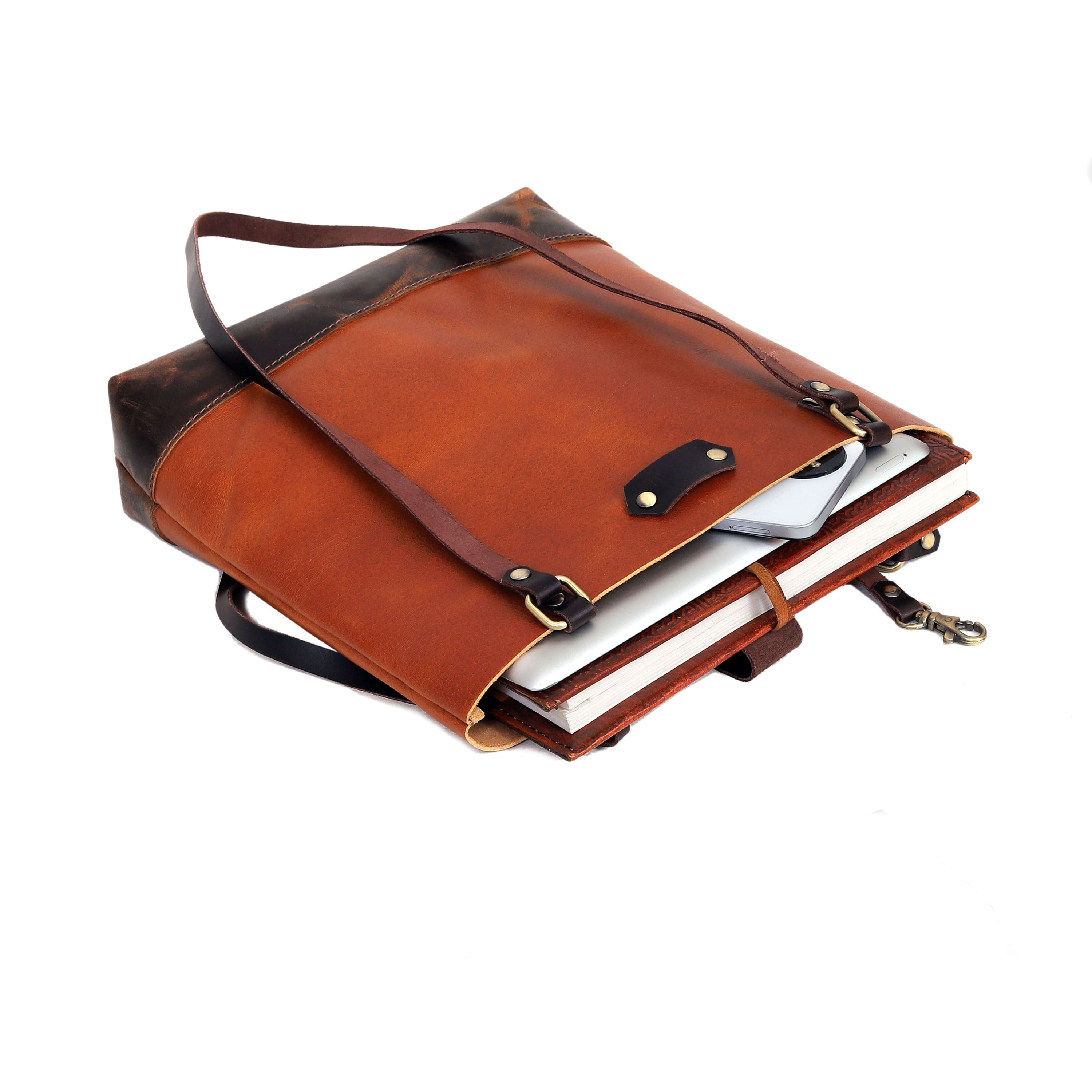 Vintage Chestnut Leather Tote – Rugged Elegance with Everyday Utility