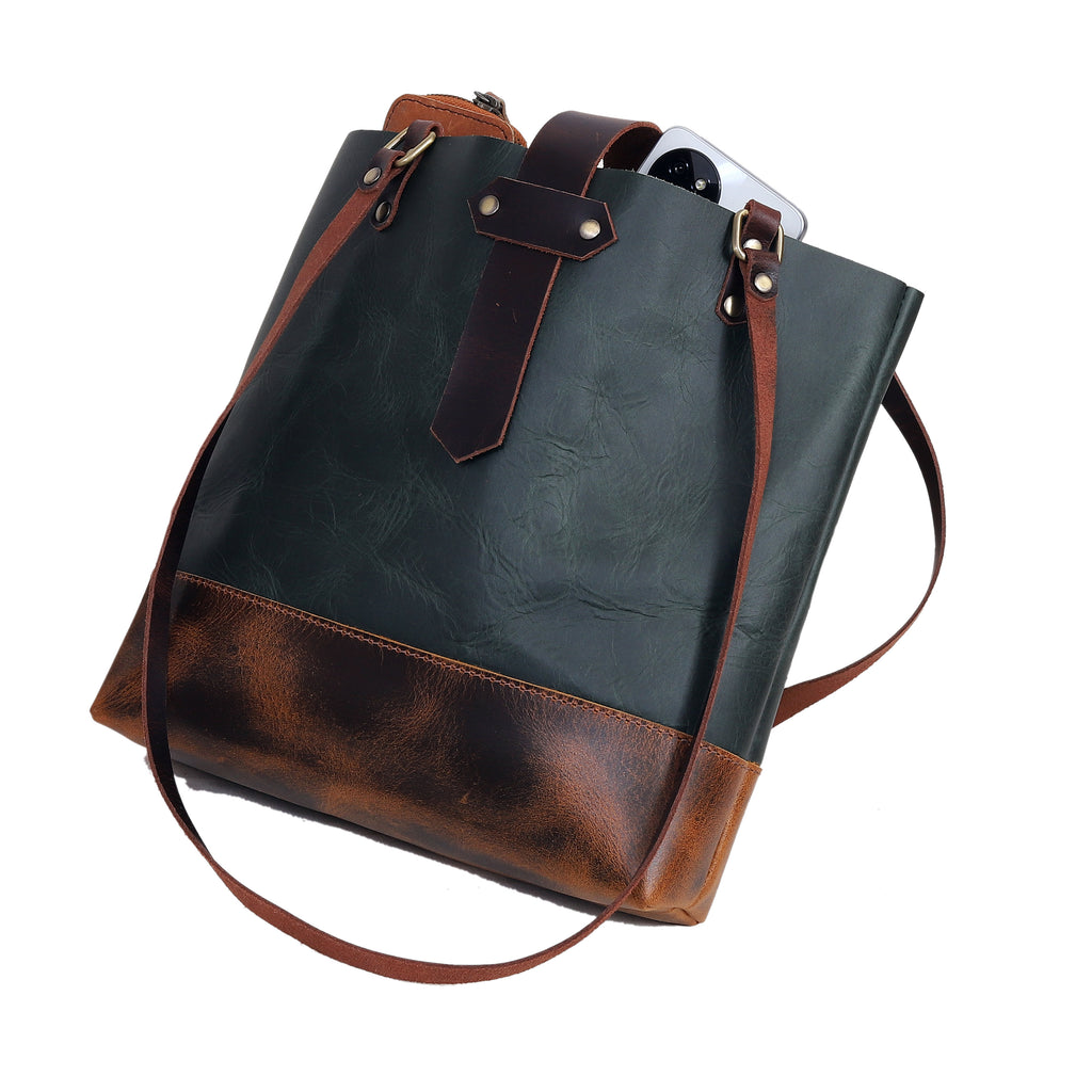 Evergreen Artisan Leather Tote – Sleek Utility with Timeless Charm