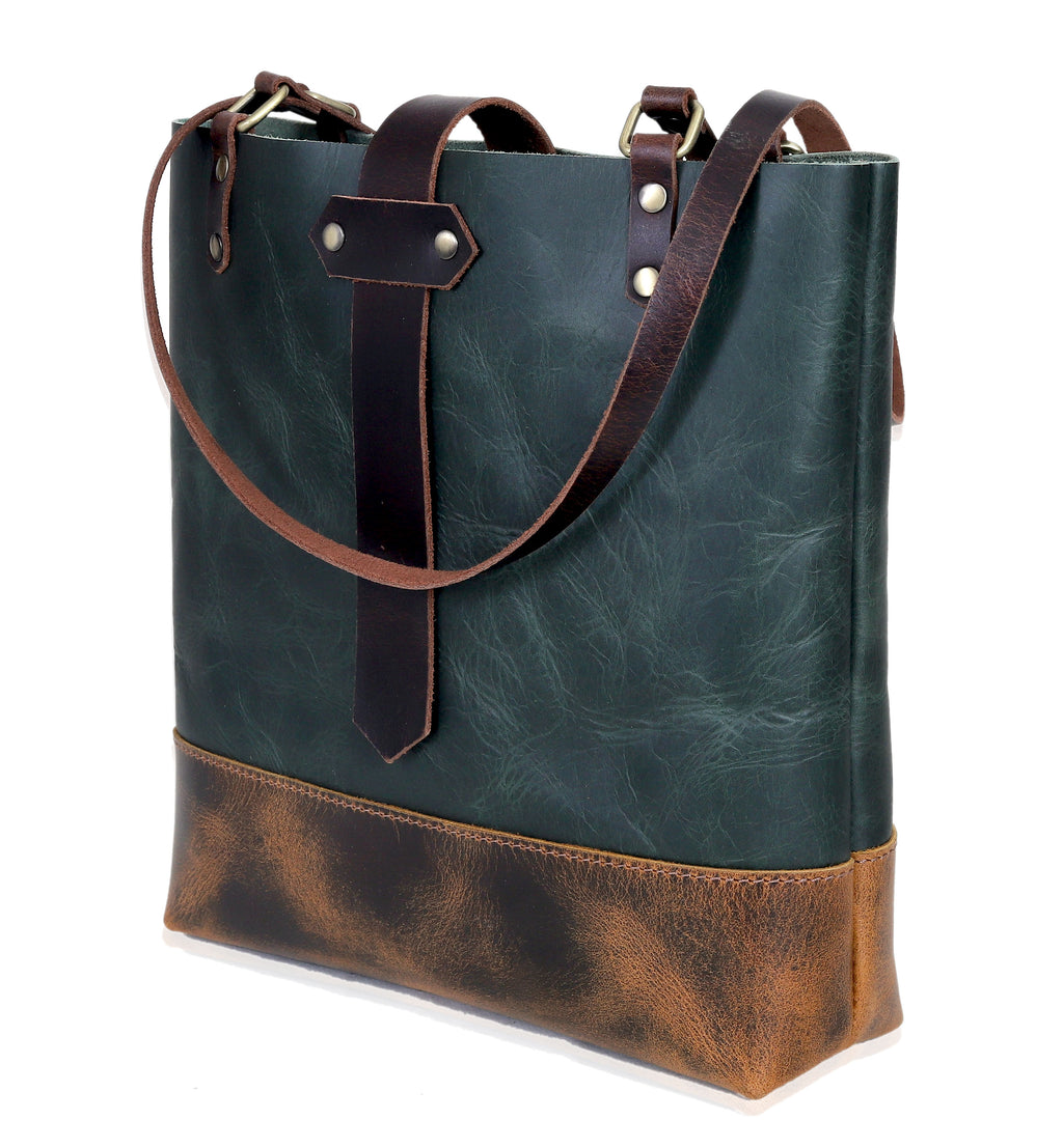 Evergreen Artisan Leather Tote – Sleek Utility with Timeless Charm